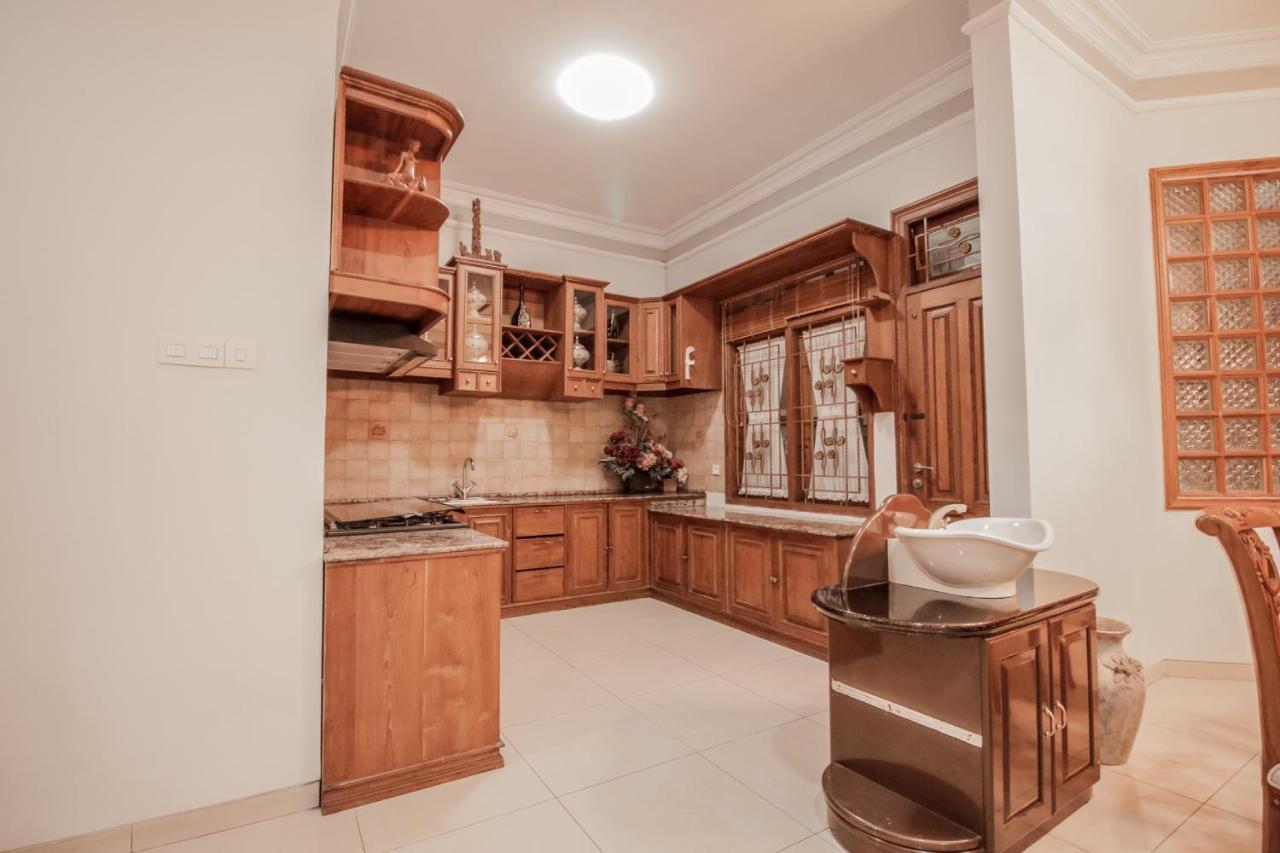 Stay Inn Pasteur Bandung, Husein Sastranegara Airport Dış mekan fotoğraf